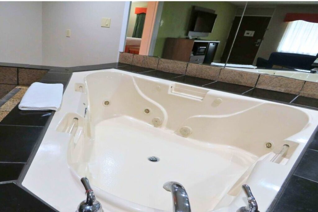 SureStay Plus Hotel by Best Western St Marys Cumberland - Image 1