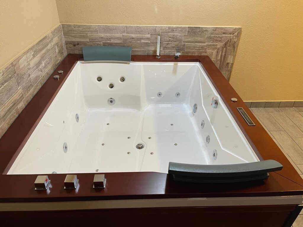 Tahoe Hacienda Inn - Image 2