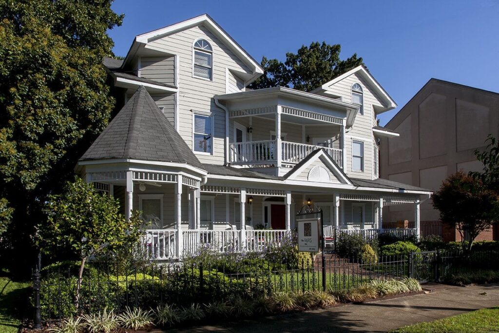 The 1425 Inn - Image 2