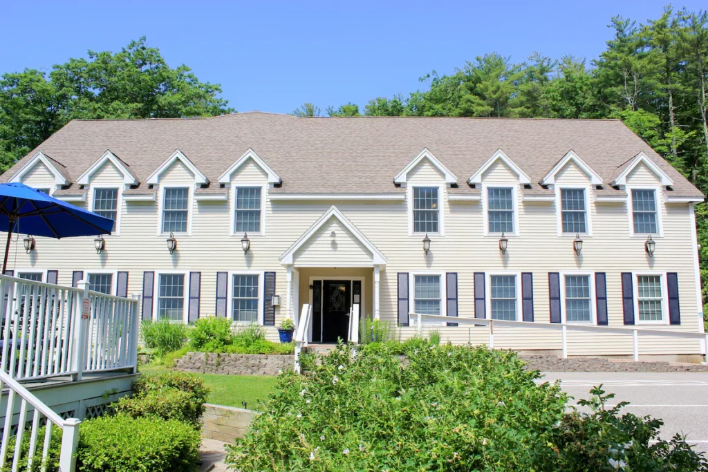 The Admiral’s Inn Resort - Image 2