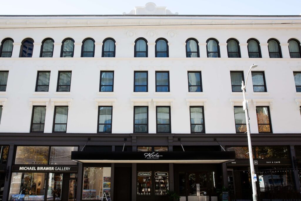 The Alexis Royal Sonesta Hotel Seattle - Image 5