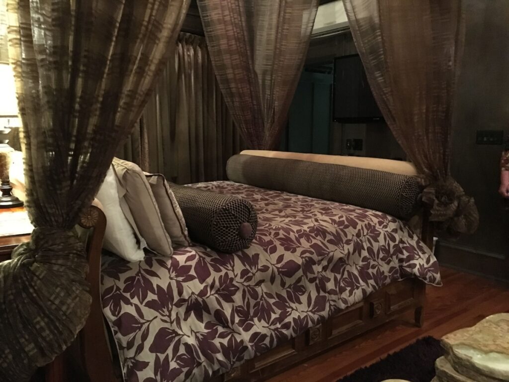 The Campbell Hotel - Image 4