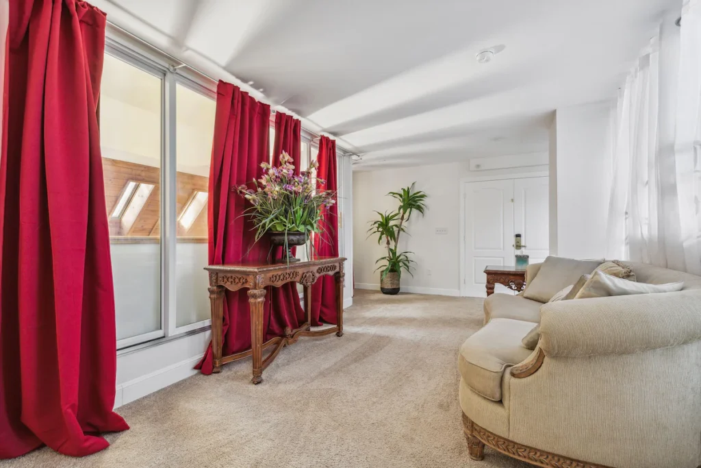 The Columbia Inn at Peralynna Manor - Image 5