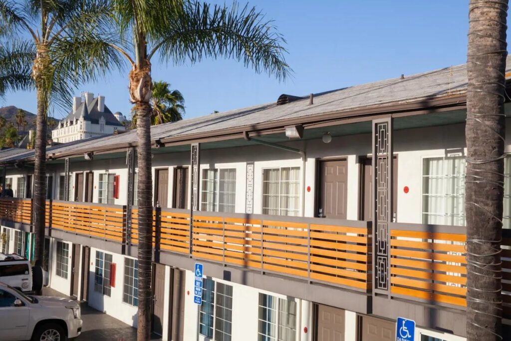 The Dixie Hollywood - Image 2