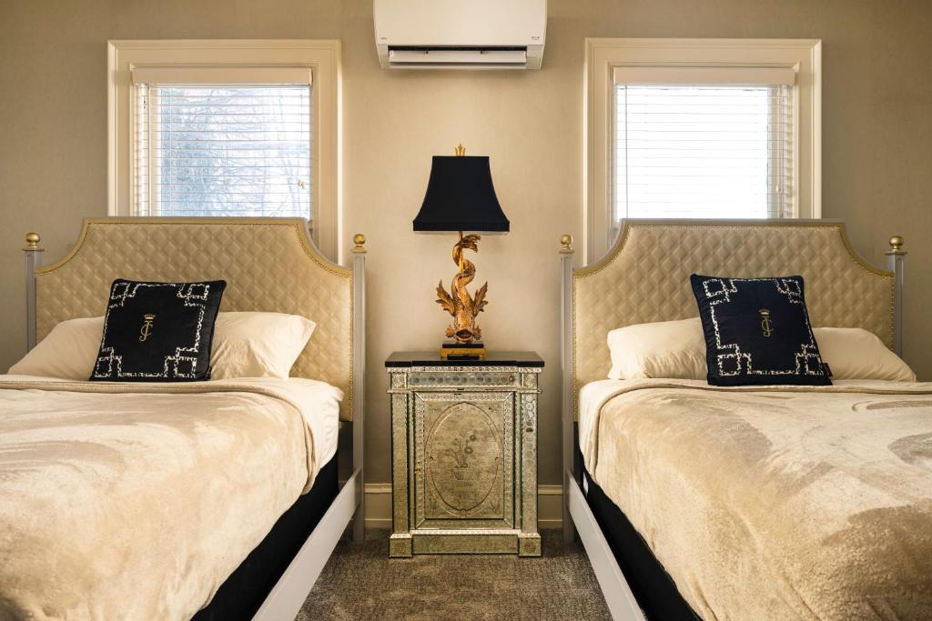 The Edward Buffalo - Image 4