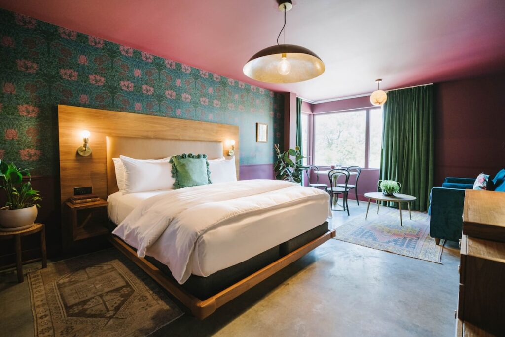 The Frances Modern Inn - Image 3