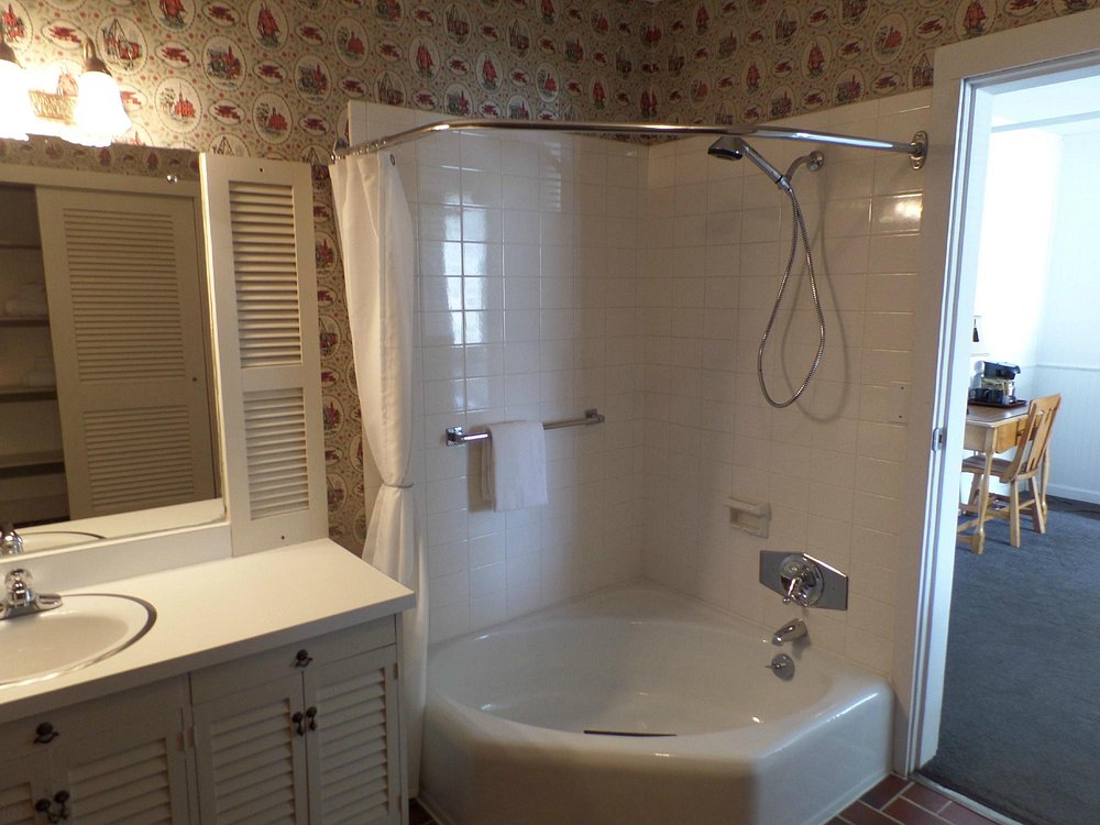 The Historic Gatlinburg Inn - Image 1