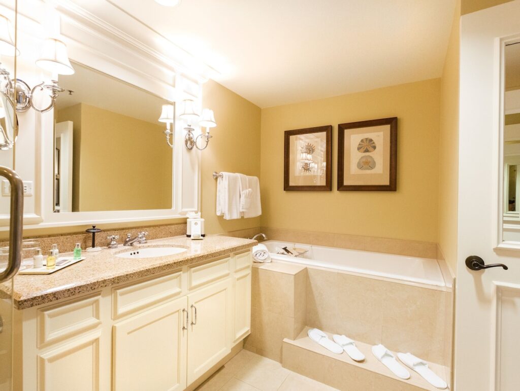 The Inn & Club at Harbour Town - Image 2