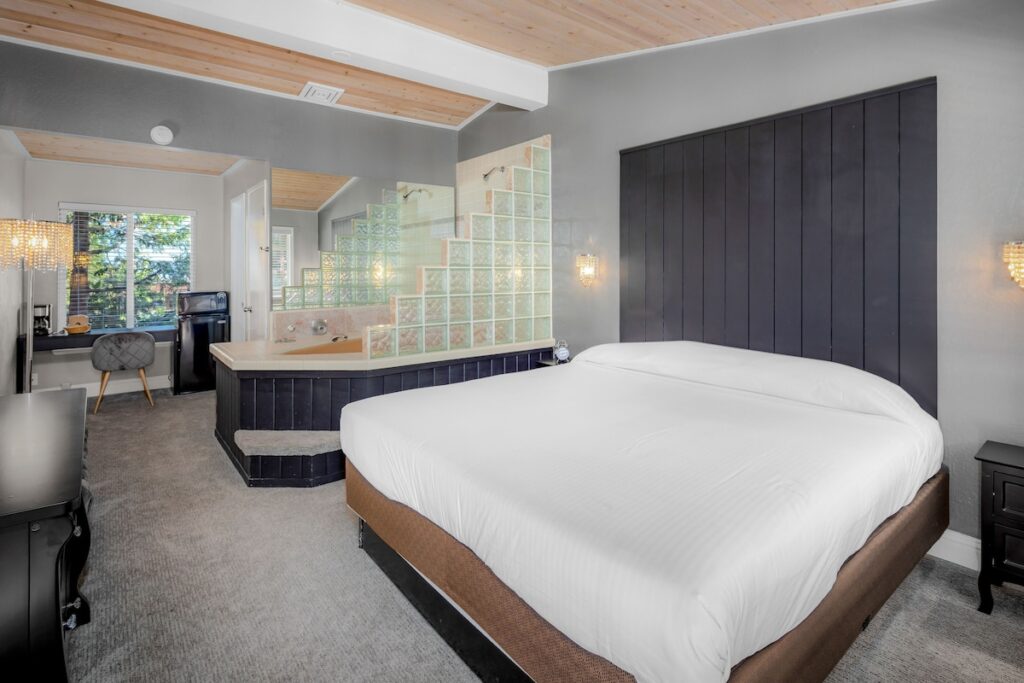 The Inn at Boatworks - Image 2