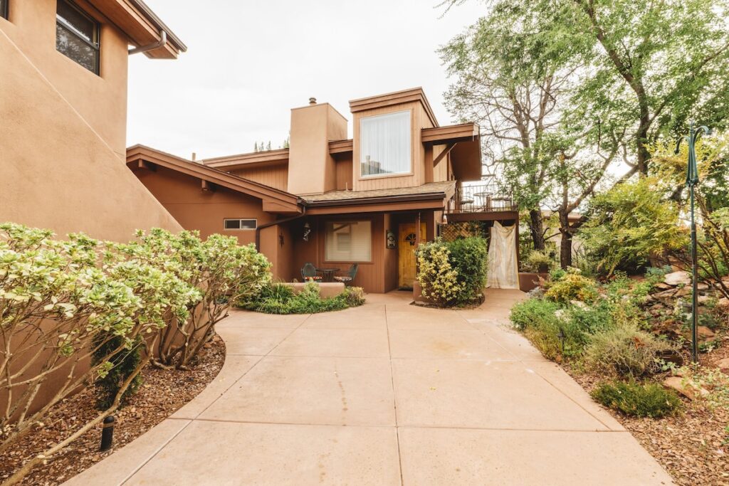 The Inn at Thunder Mountain - Image 4