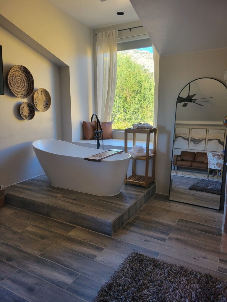 The Inn at Thunder Mountain - Image 1