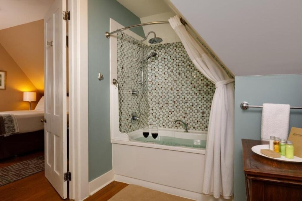 The Kalamazoo House Bed & Breakfast - Image 3