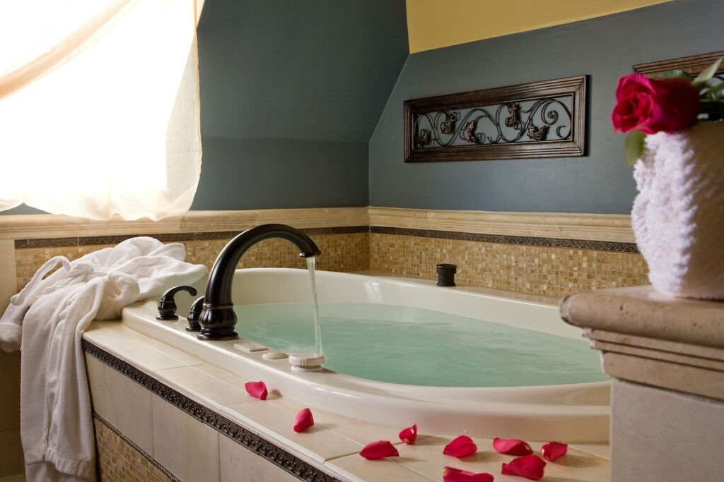 The Kalamazoo House Bed & Breakfast - Image 1