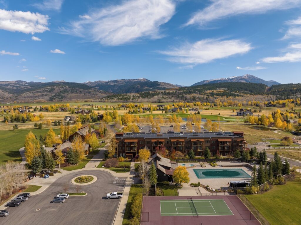 The Lodge at Bronze Buffalo Ranch - Image 4