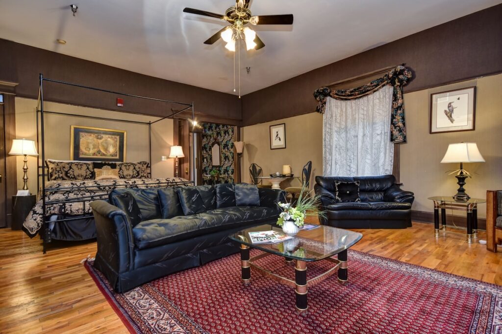 The Mansion at Elfindale - Image 3