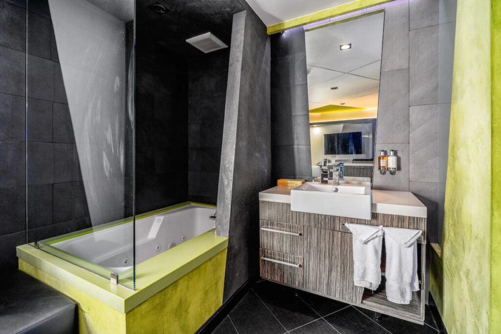 The Moment Hotel - Image 3