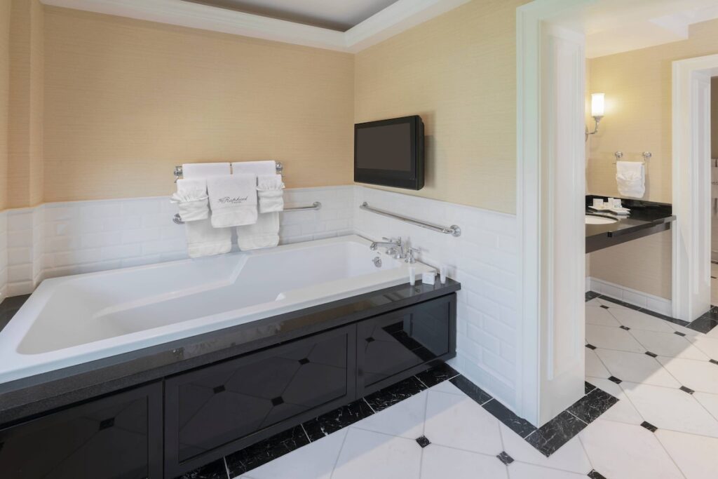 The Raphael Hotel, Autograph Collection - Image 1