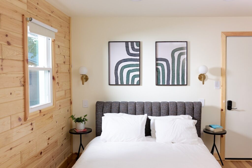 The Rex Hotel - Image 2