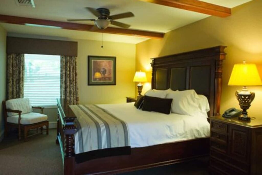 The Sanford House Inn & Spa - Image 3