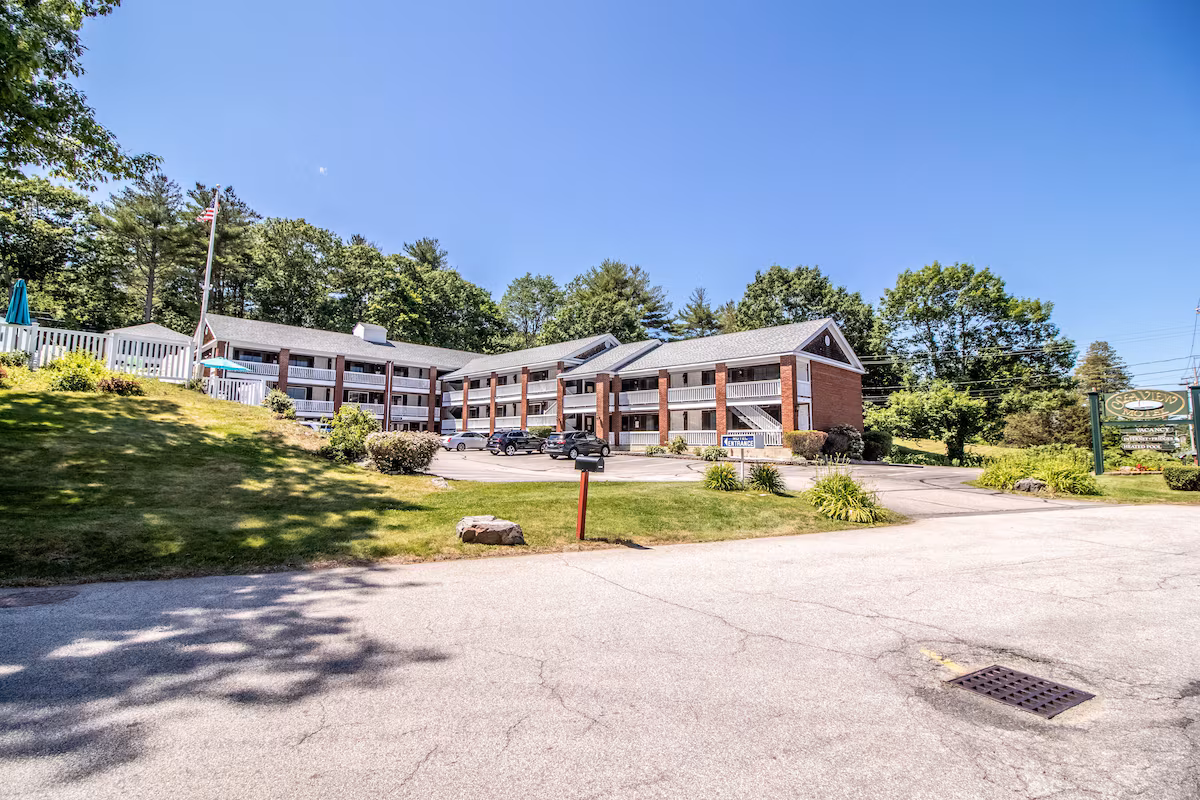 The Sea View Motel - Image 3