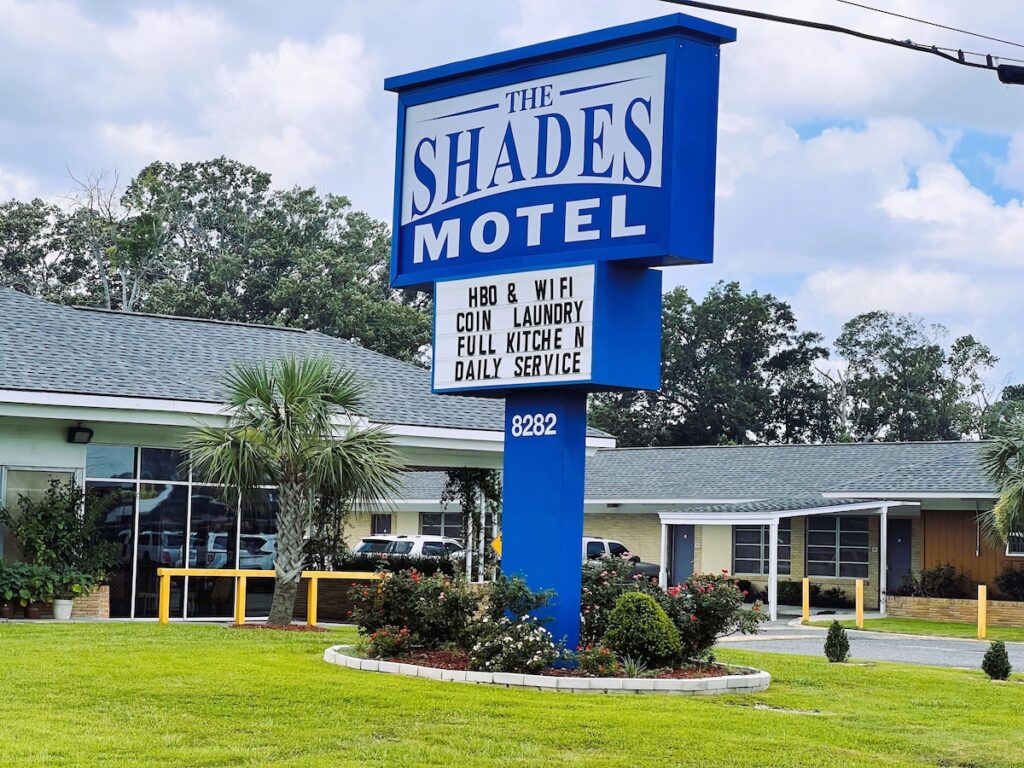 The Shades Motel - Image 5
