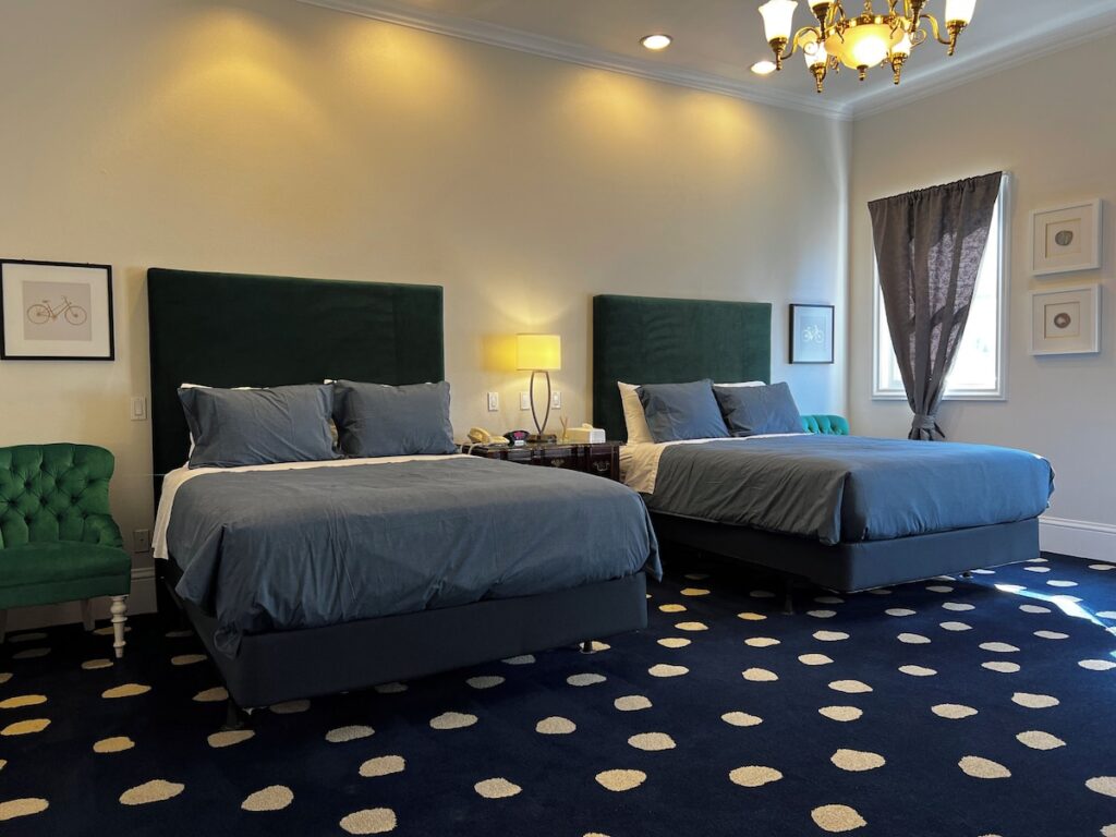 The Sterling Hotel - Image 4