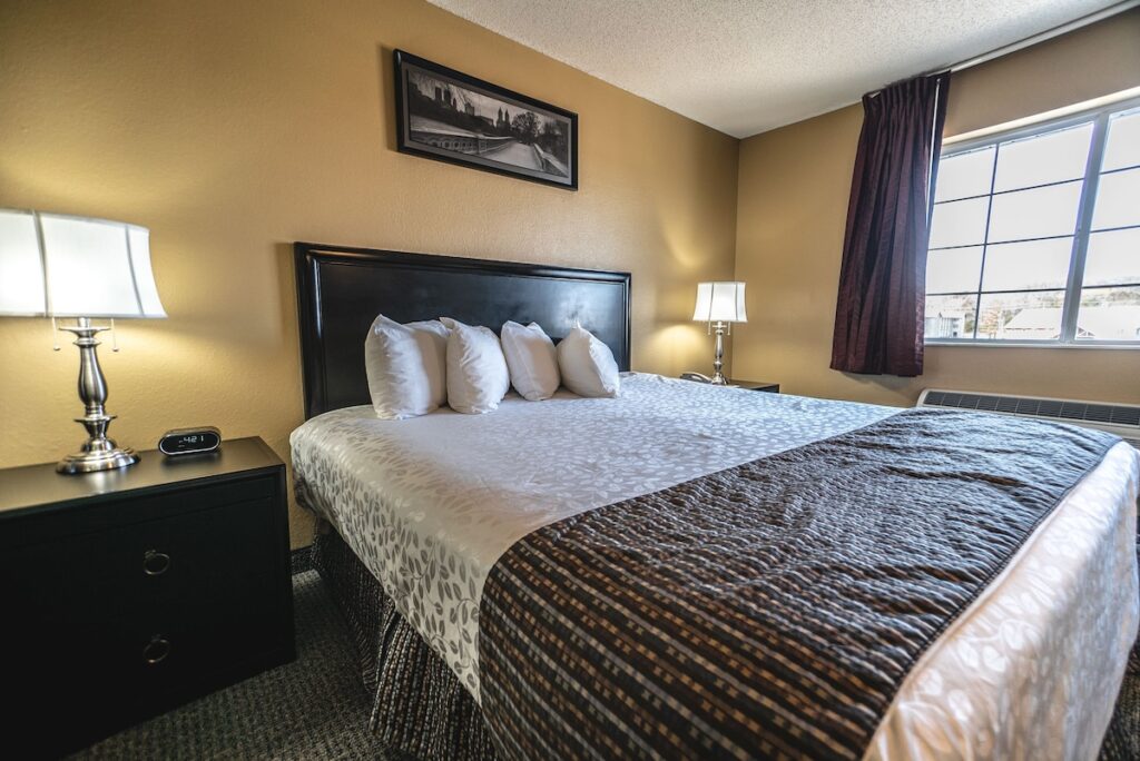 The Stone Castle Hotel & Conference Center - Image 3