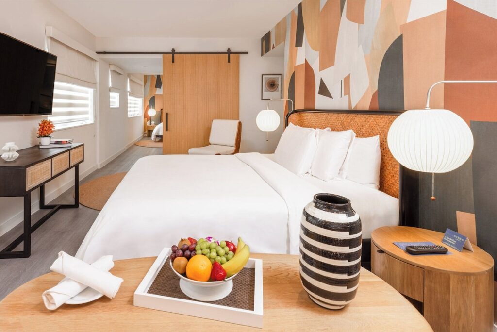 The Tony Hotel South Beach - Image 2