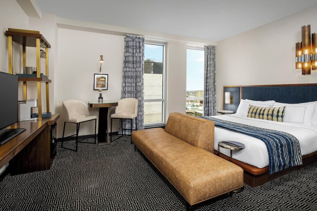 The Troubadour Hotel New Orleans - Image 4