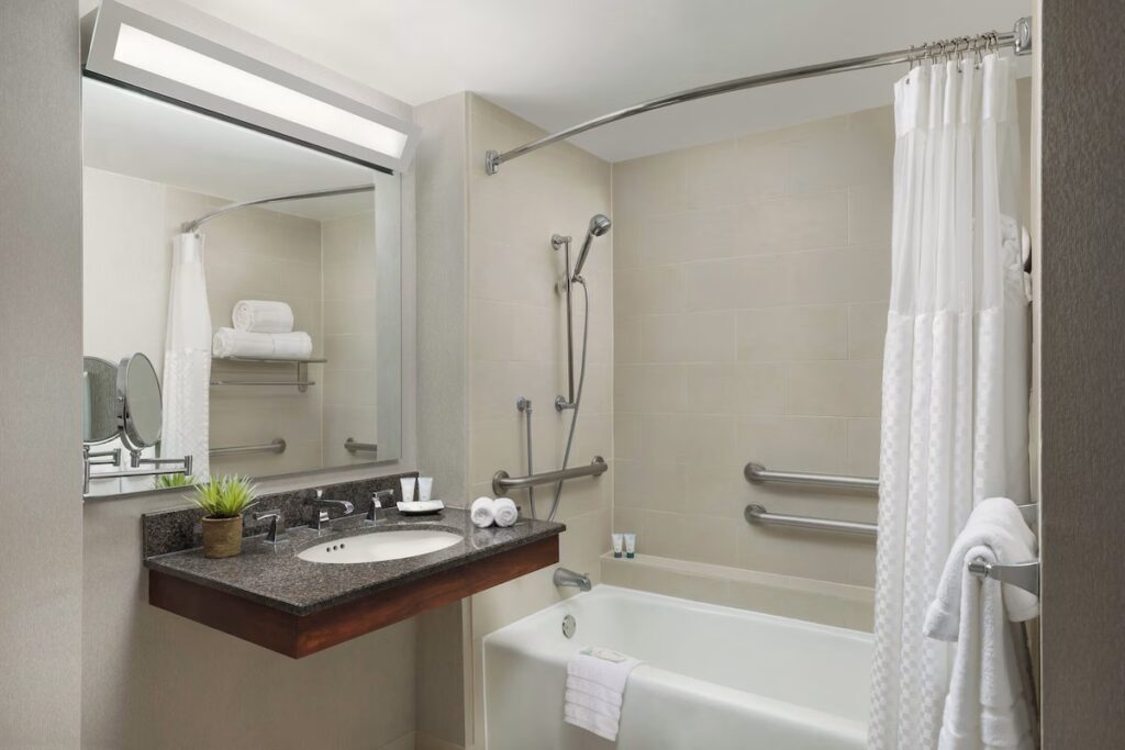 The Westin Long Beach - Image 1