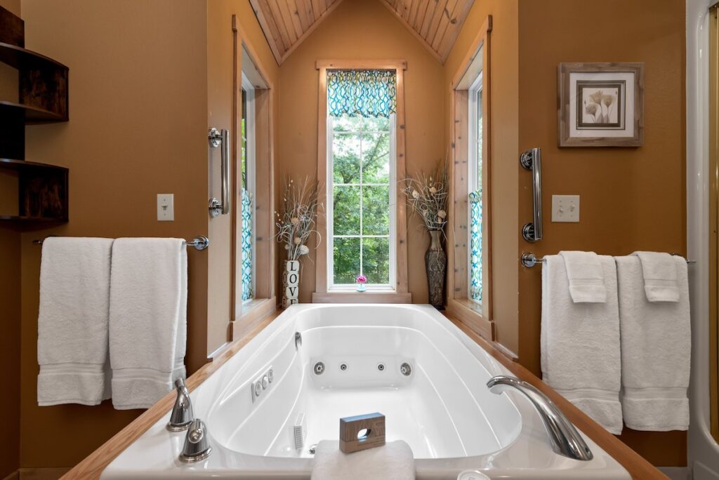 The Woods Cabins - Image 1