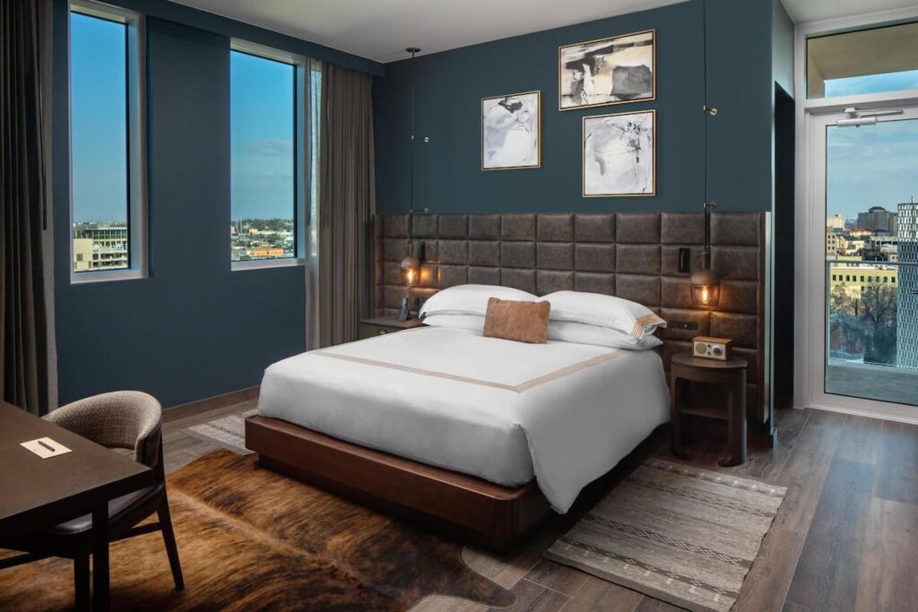 Thompson San Antonio – Riverwalk, by Hyatt - Image 4