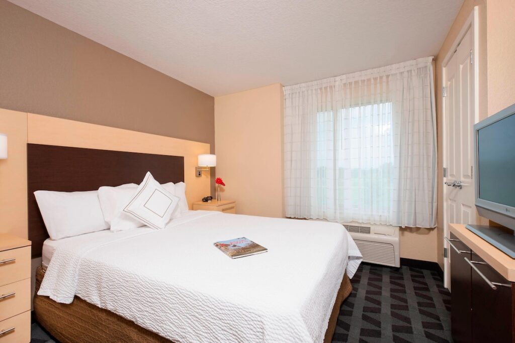 TownePlace Suites by Marriott – Des Moines Urbandale - Image 4