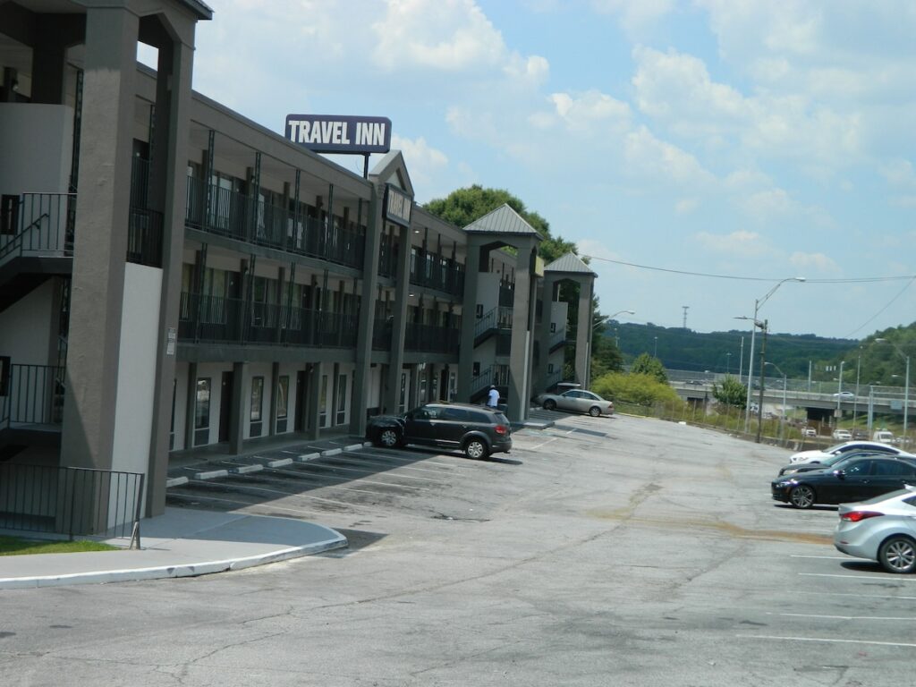 Travel Inn Atlanta - Image 5