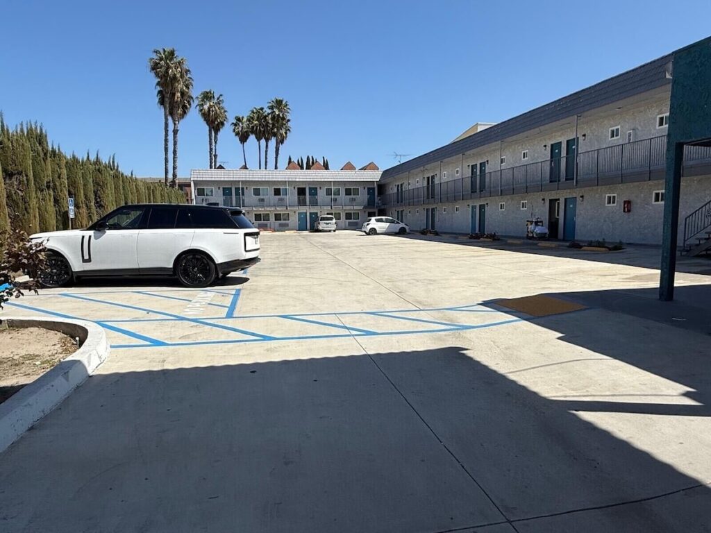 Travel Inn Motel - Image 5