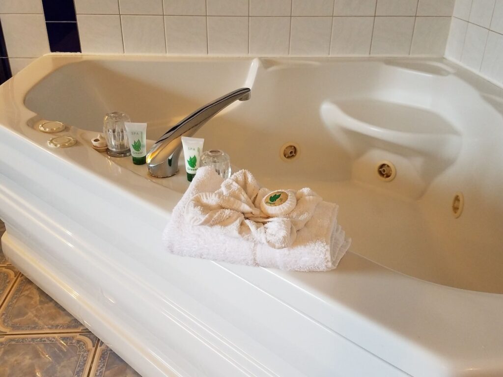 Travelodge by Wyndham Milwaukee - Image 2