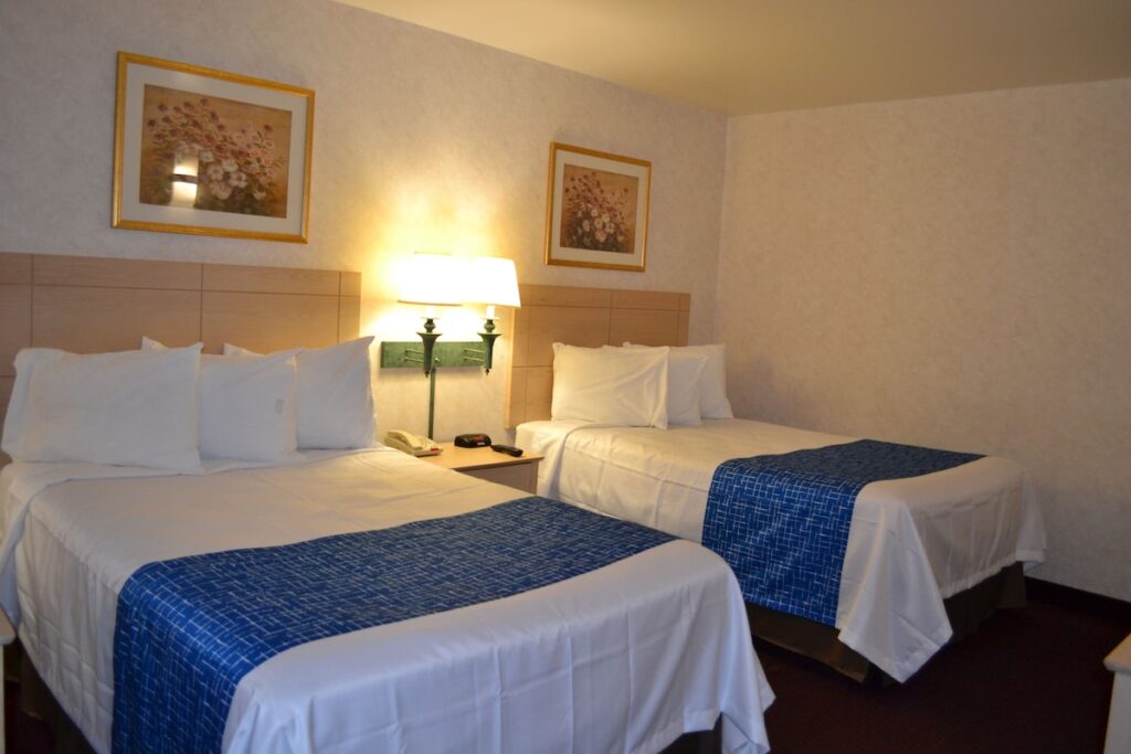 Travelodge by Wyndham Niagara Falls - Image 4