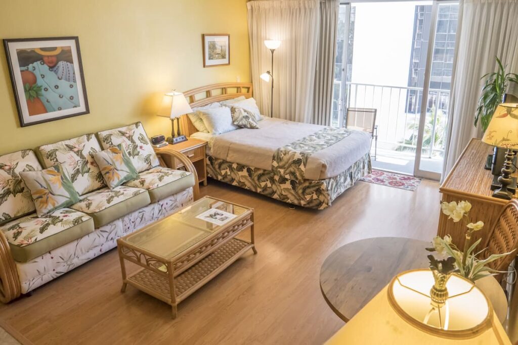 Tropical Studios at Marine Surf Waikiki - Image 3