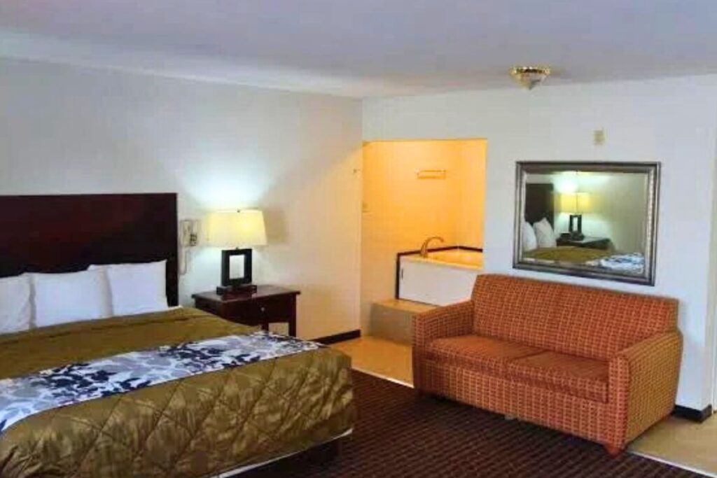 VIP Inn and Suites - Image 2