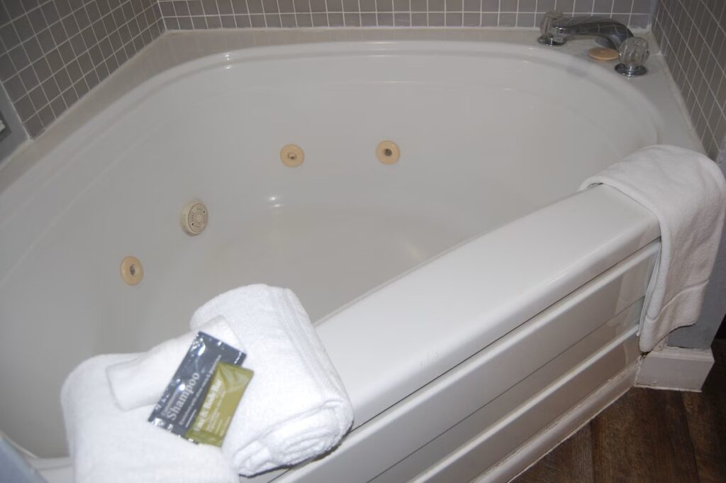 Vacation Lodge - Image 2