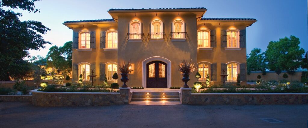 Villa Arden Hills - Image 2