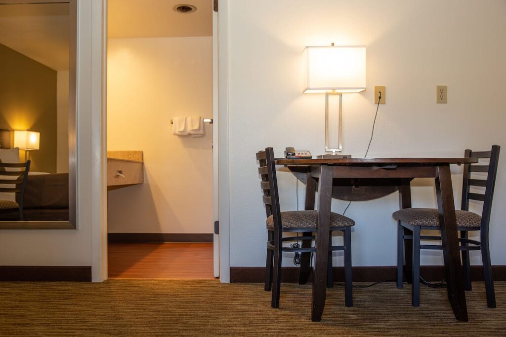 Villa Motel at Manitou Springs - Image 4