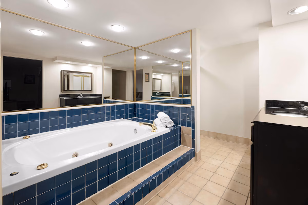 Village Inn Clemmons/Winston Salem, Trademark by Wyndham - Image 1