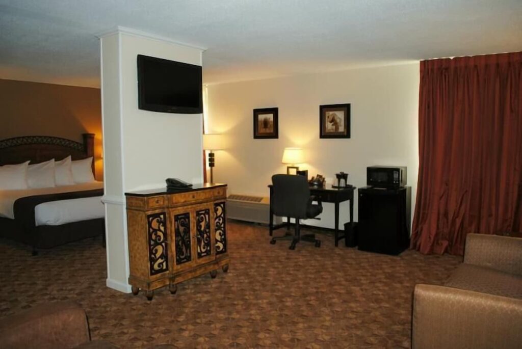 Village Inn Clemmons/Winston Salem, Trademark by Wyndham - Image 4