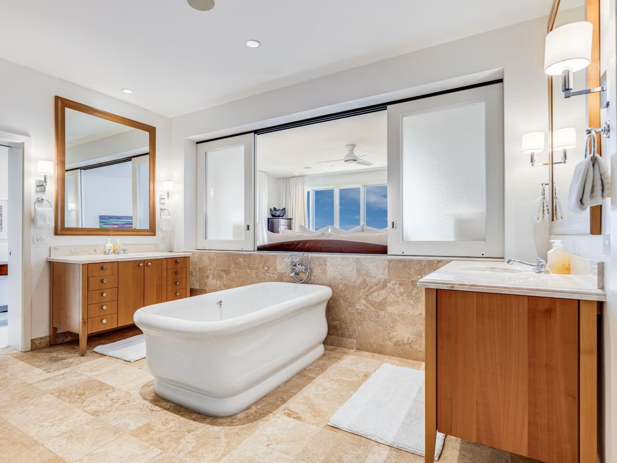 Wailea Beach Villas deepsoaking tub
