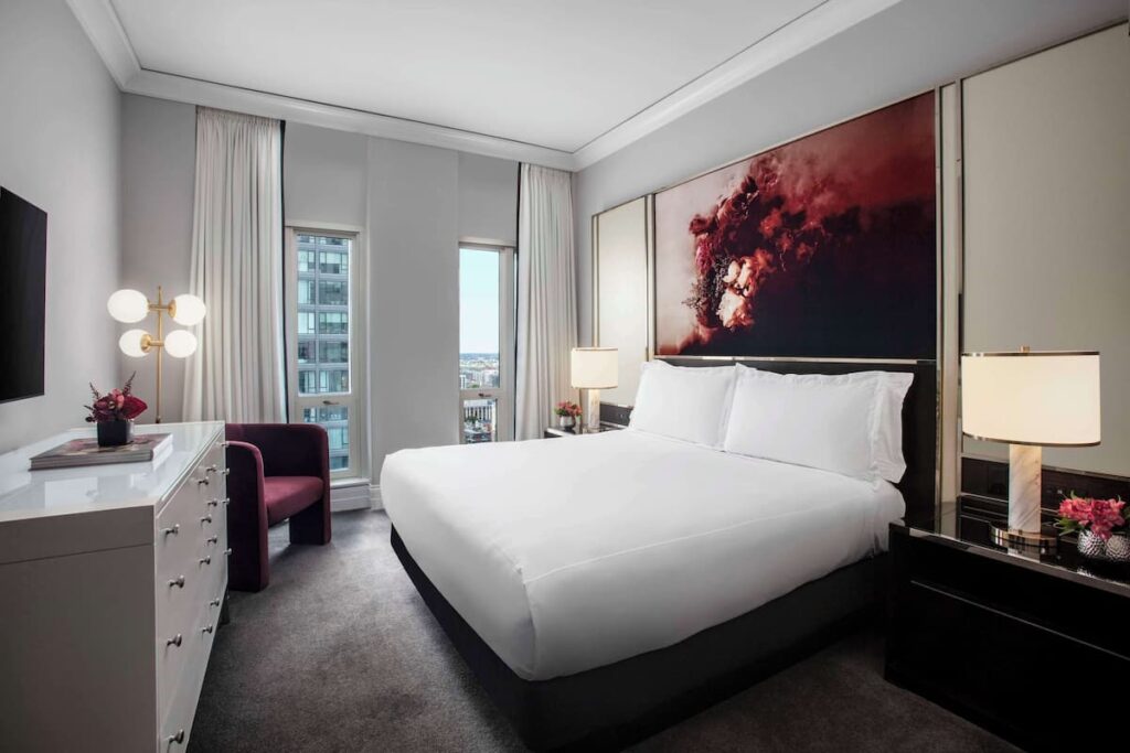 Waldorf Astoria Chicago - Image 3