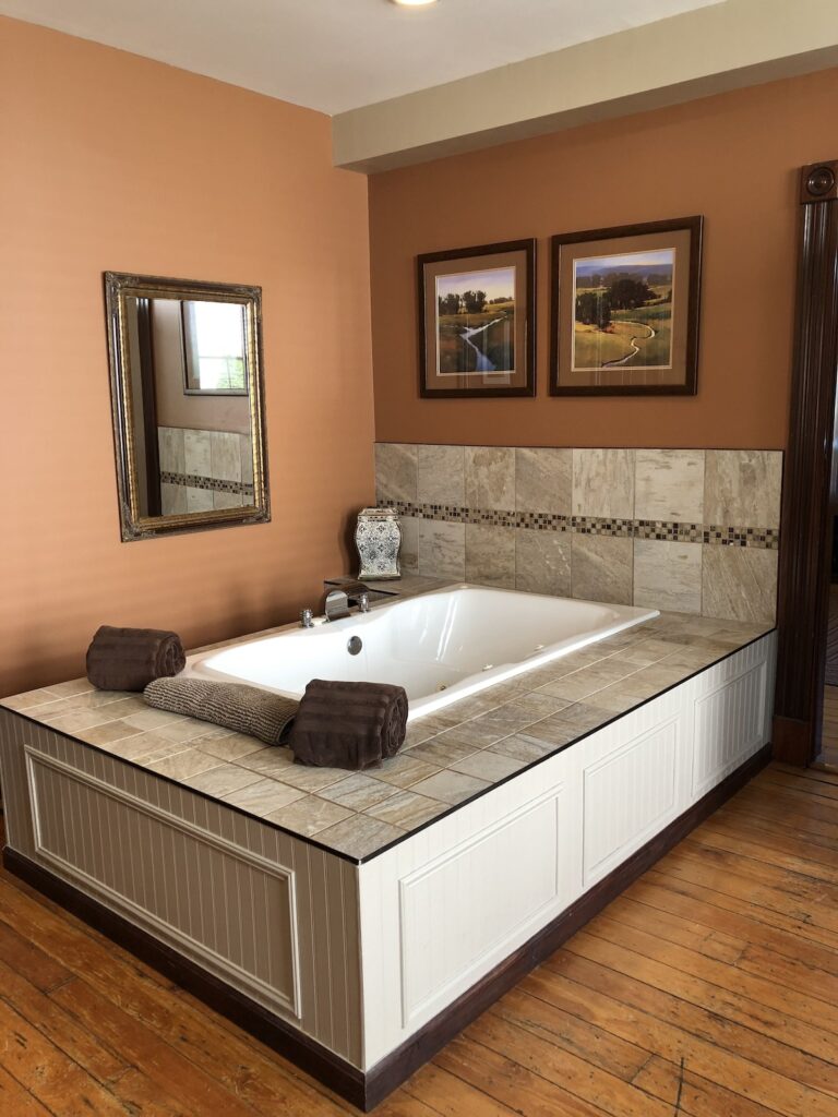 Weller Haus Bed, Breakfast & Event Center - Image 2