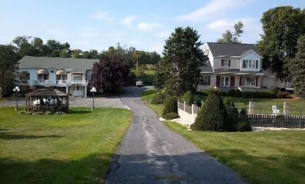 West Ridge Bed and Breakfast - Image 3