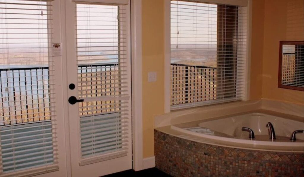 Whitney Mountain Lodge