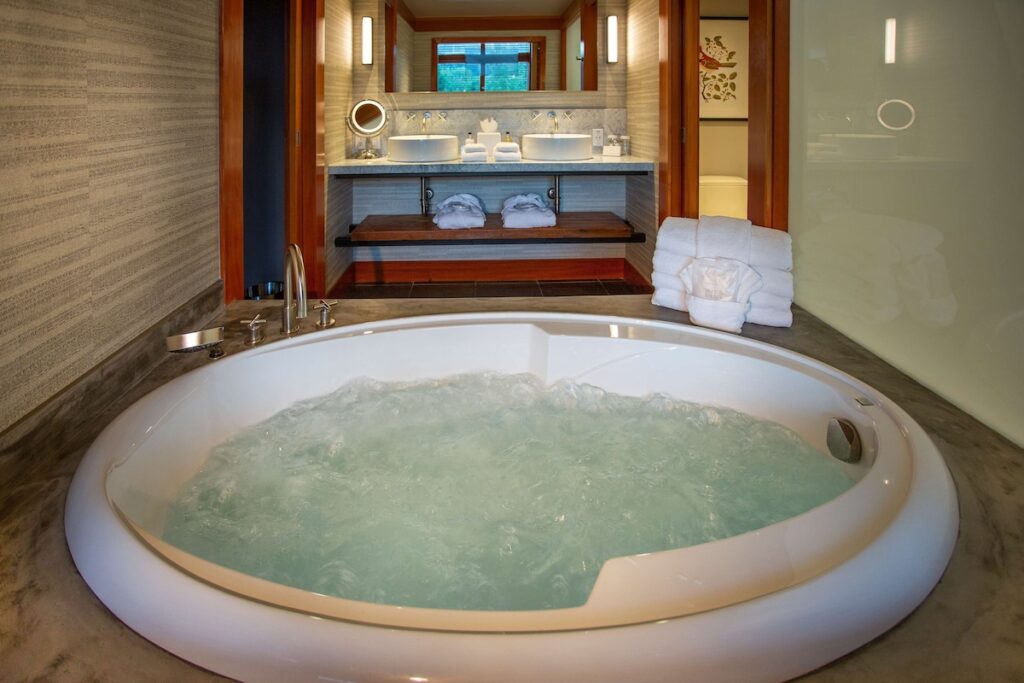 Willows Lodge - Image 2